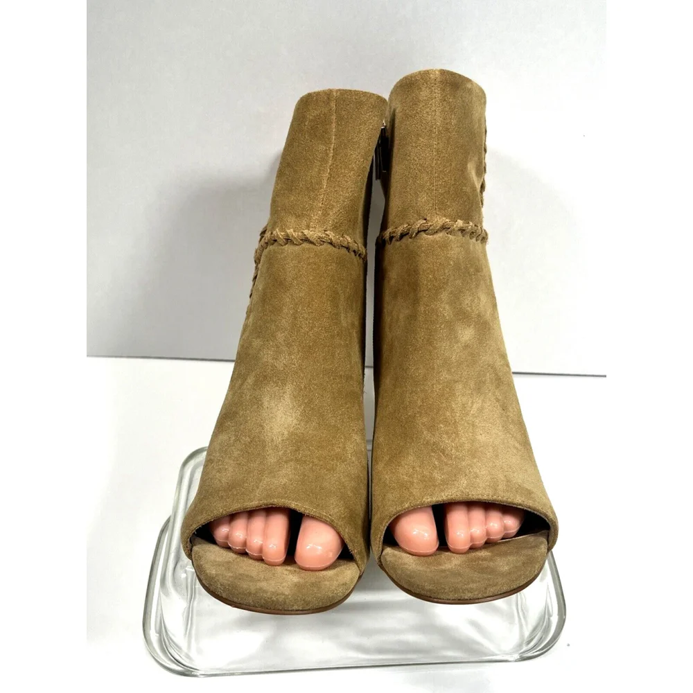 Vince Camuto elevate your